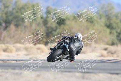 media/Dec-07-2025-CVMA (Sun) [[3e7d2de5dc]]/Race 12- Formula 40 MW and LW/